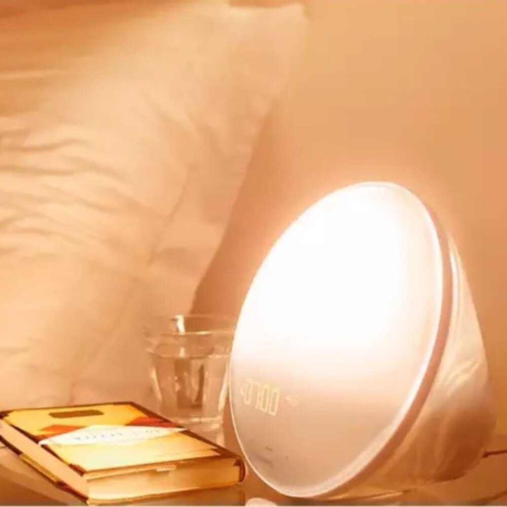 Philips SmartSleep HF3520 Wake-Up Light Sunrise Alarm Clock Nature Sounds Radio